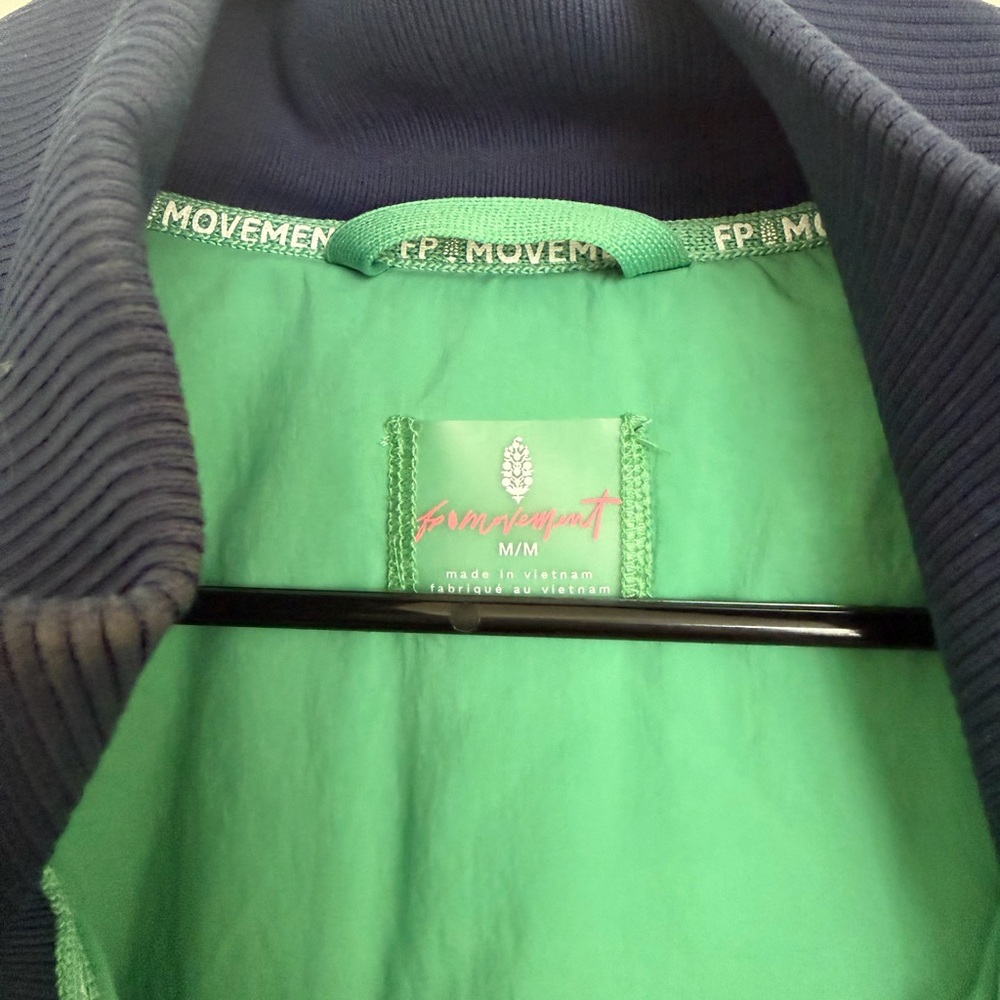 NWOT FP Movement by Free People Fleecy Sherpa Scrunchy Pippa Jacket Navy Green - Picture 4 of 6
